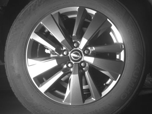 Used 2025 Nissan Pathfinder SV image 15