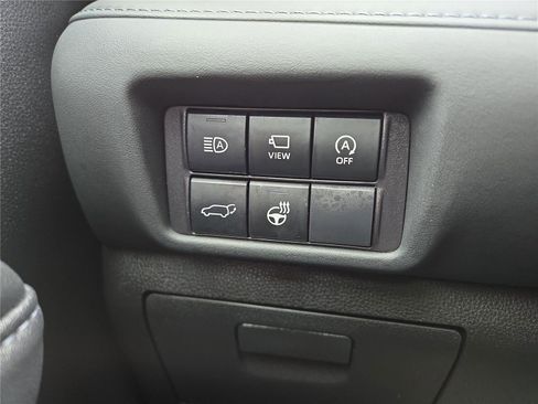 Used 2023 Toyota Highlander Platinum AWD/4WD image 17