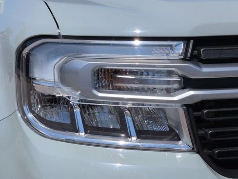 Certified 2023 Ford Maverick Lariat FWD image 10