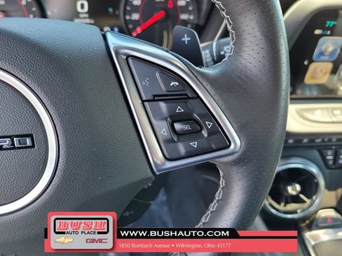 Used 2017 Chevrolet Camaro LT RWD image 17