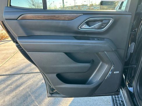 Used 2023 Chevrolet Tahoe High Country AWD/4WD image 24