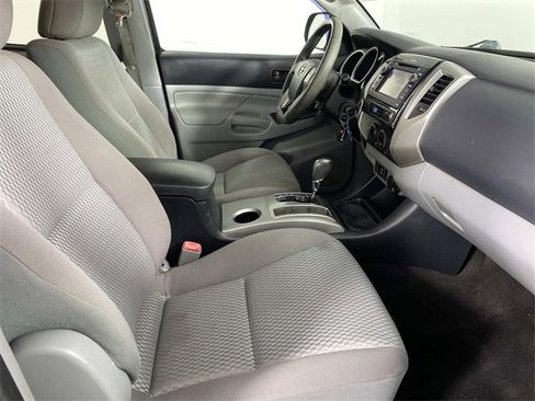 Used 2013 Toyota Tacoma 4x4 Double Cab w/ SR5 Pkg image 11