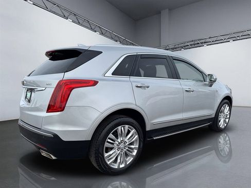 Used 2017 Cadillac XT5 Premium Luxury image 7