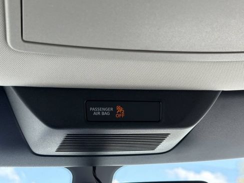 Used 2026 Nissan Pathfinder SL AWD/4WD image 17