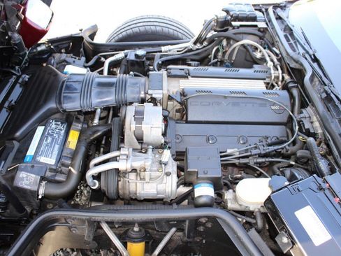 Used 1993 Chevrolet Corvette Coupe RWD image 22
