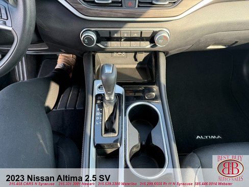Used 2023 Nissan Altima 2.5 SV FWD image 18