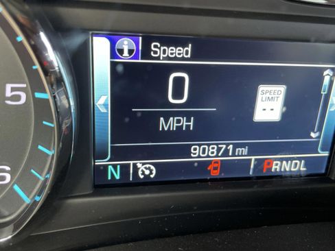 Used 2019 GMC Yukon SLT image 32