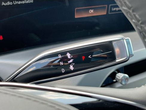 New 2026 Cadillac Vistiq Premium Luxury w/ LPO, Floor Liner Package image 17