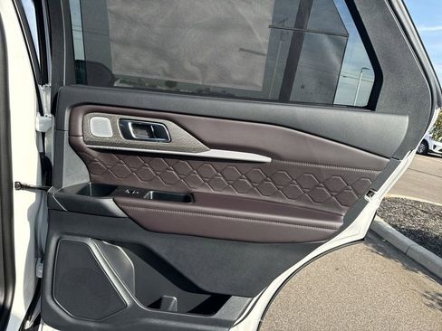 New 2025 Ford Explorer Platinum w/ LUX Leather Package image 19