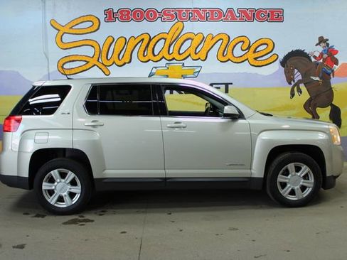 Used 2014 GMC Terrain SLE FWD image 1