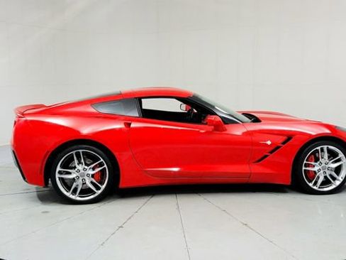 Used 2016 Chevrolet Corvette Stingray Coupe w/ 3LT Preferred Equipment Group image 6