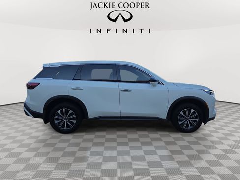 Certified 2025 INFINITI QX60 Pure FWD image 4