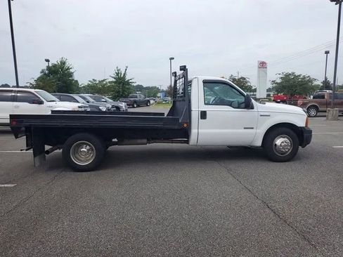 Used 2006 Ford F350 2WD Regular Cab DRW Super Duty image 8