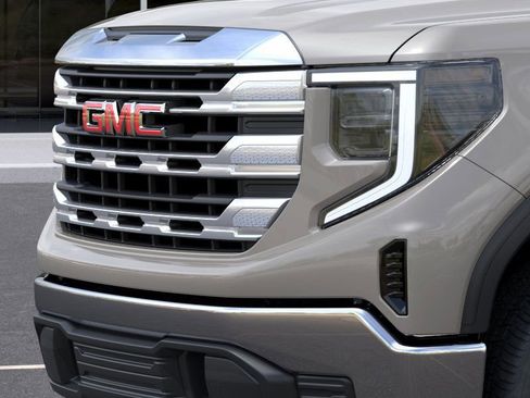 New 2026 GMC Sierra 1500 SLE w/ Preferred Package RWD image 13