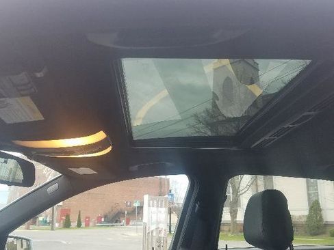 Used 2010 Mercedes-Benz E 350 4MATIC Sedan image 11