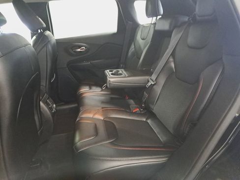 Certified 2022 Jeep Cherokee Trailhawk image 14