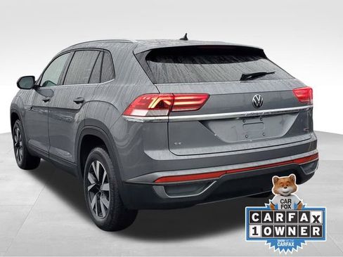 Used 2022 Volkswagen Atlas Cross Sport SE image 3