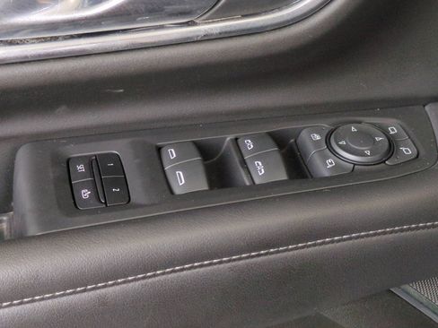 Used 2021 Chevrolet Tahoe Z71 w/ Z71 Signature Package AWD/4WD image 11