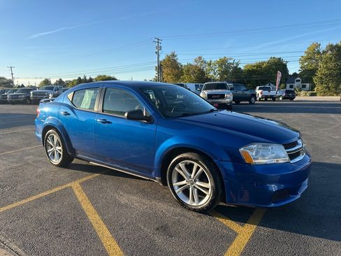 Used 2012 Dodge Avenger SE image 4
