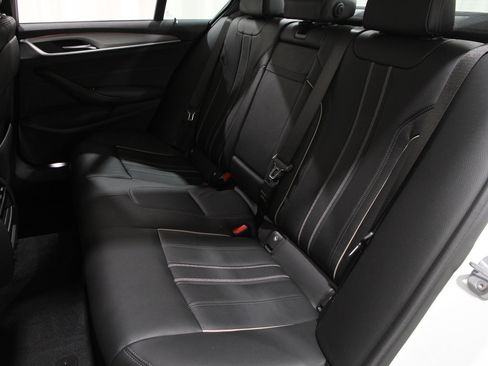 Used 2019 BMW 530i xDrive image 20