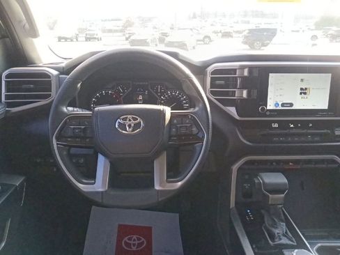 Used 2022 Toyota Tundra SR5 w/ Convenience Package image 27