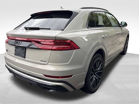 Used 2021 Audi Q8 Premium Plus AWD/4WD image 3
