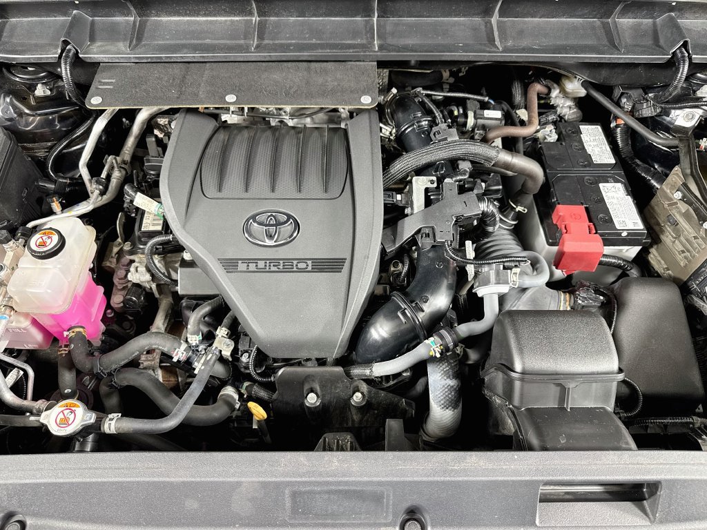 Used 2023 Toyota Highlander XLE AWD/4WD image 32