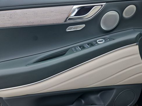 Certified 2026 Genesis GV80 3.5T Prestige AWD/4WD image 29