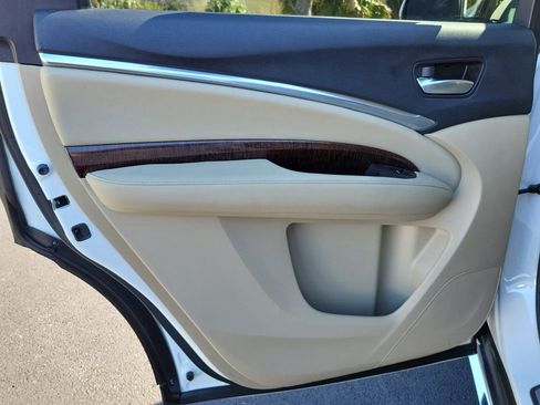 Used 2018 Acura MDX FWD w/ Technology Package image 12