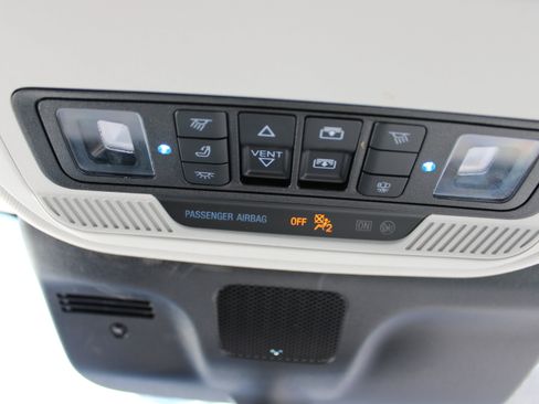 Used 2025 Ford Expedition Active AWD/4WD image 30
