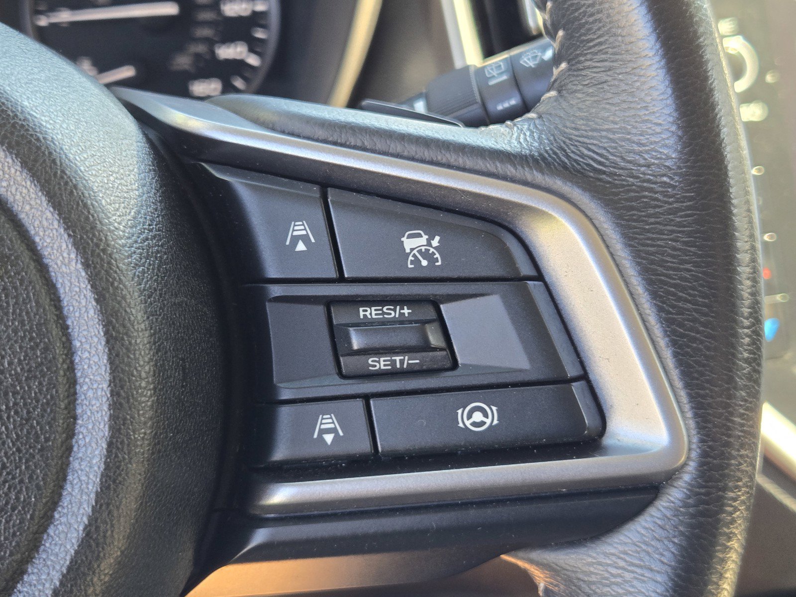 Used 2025 Subaru Ascent Premium AWD/4WD image 22