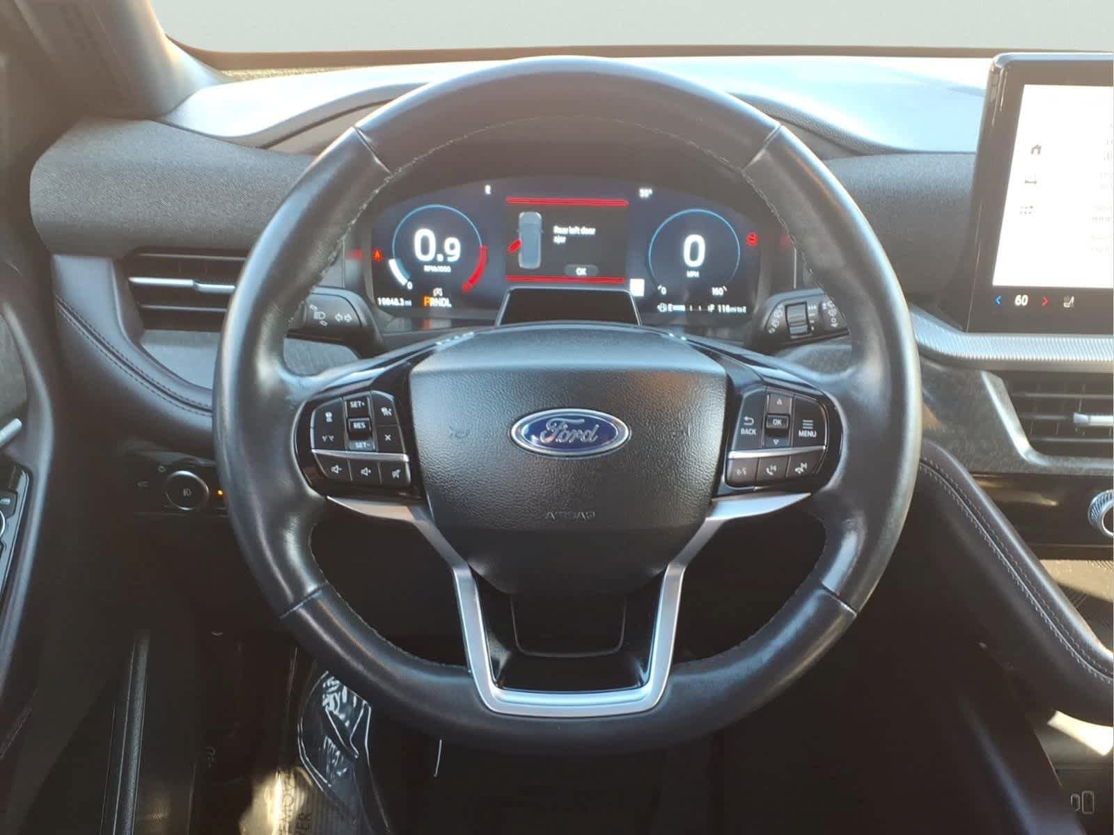 Used 2026 Ford Explorer Platinum AWD/4WD image 18