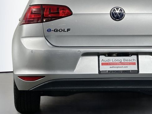 Used 2015 Volkswagen e-Golf SEL Premium FWD image 17