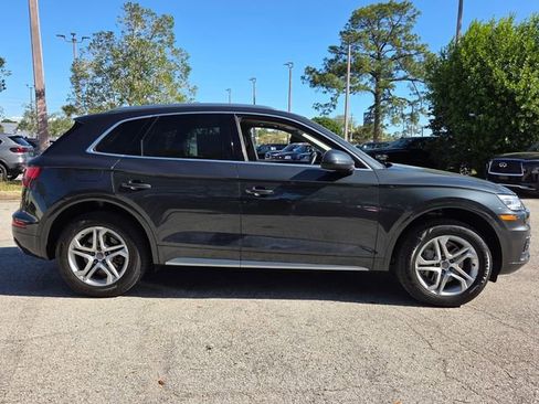 Used 2019 Audi Q5 Premium w/ Convenience Package image 8