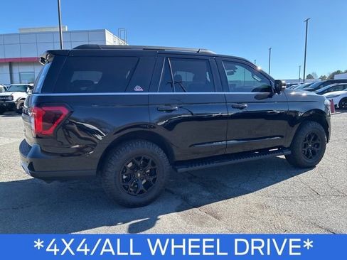 Used 2022 Ford Expedition Timberline image 8