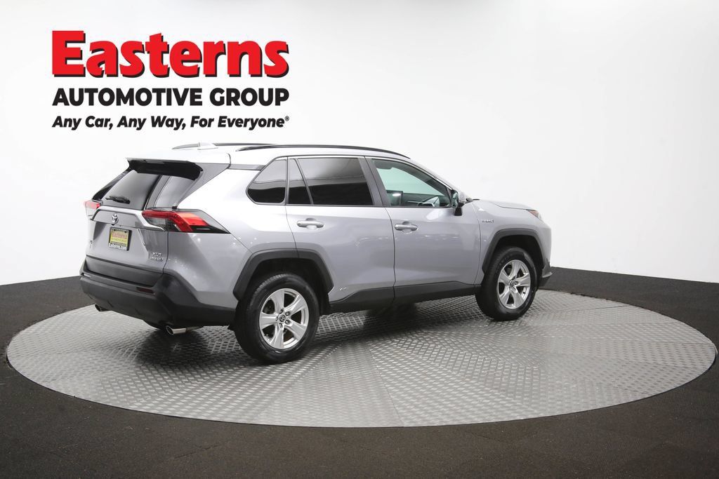 Used 2021 Toyota RAV4 XLE w/ XLE Grade Weather Package AWD/4WD image 43