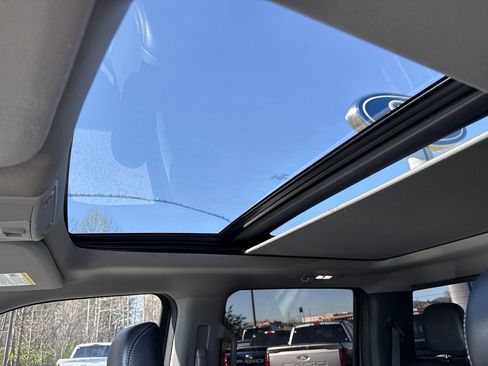 Used 2020 Ford F150 Lariat w/ Equipment Group 502A Luxury image 29