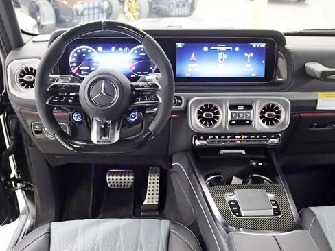 Used 2025 Mercedes-Benz G 63 AMG 4MATIC image 5