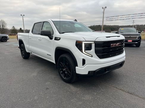 Used 2022 GMC Sierra 1500 Elevation image 8