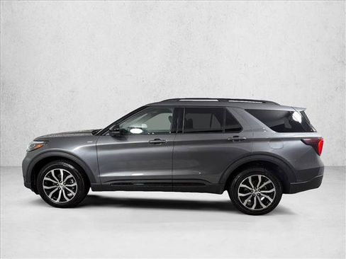 Used 2025 Ford Explorer ST-Line AWD/4WD image 6
