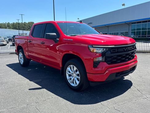 Used 2025 Chevrolet Silverado 1500 Custom AWD/4WD image 4