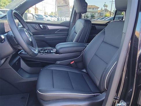 Used 2026 Buick Enclave Preferred image 19