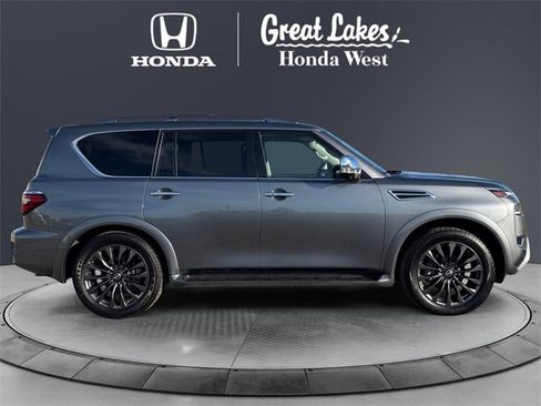 Used 2024 Nissan Armada Platinum image 6