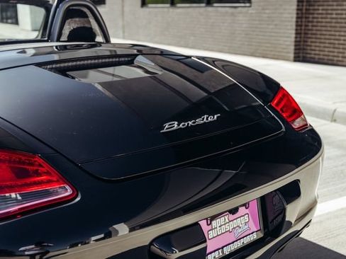 Used 2010 Porsche Boxster RWD image 28