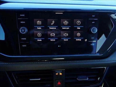 Used 2023 Volkswagen Taos SEL image 19