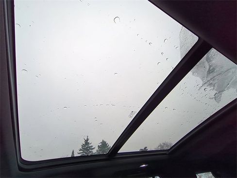 Certified 2023 Chevrolet Tahoe High Country w/ Advanced Technology Package image 19