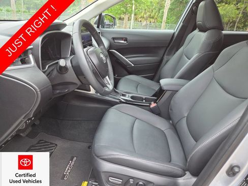 Certified 2025 Toyota Corolla Cross XLE w/ Convenience Package FWD image 25