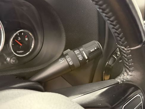 Used 2018 Jeep Wrangler Unlimited Rubicon image 18