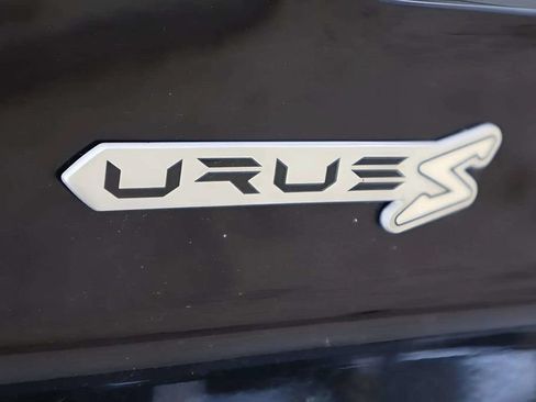 Used 2024 Lamborghini Urus S AWD/4WD image 33