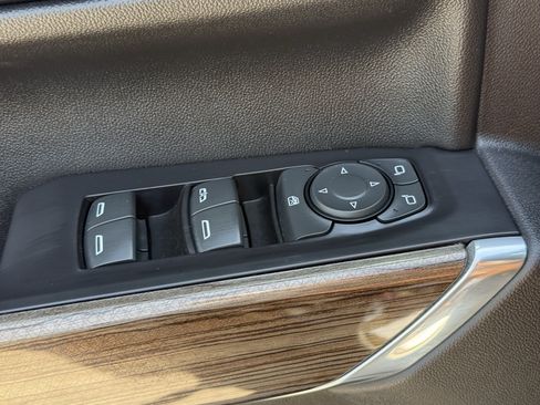 Used 2019 Chevrolet Silverado 1500 LT Trail Boss w/ Convenience Package AWD/4WD image 25